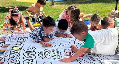 Bursa Nilüferli minikler karne heyecanı yaşadı