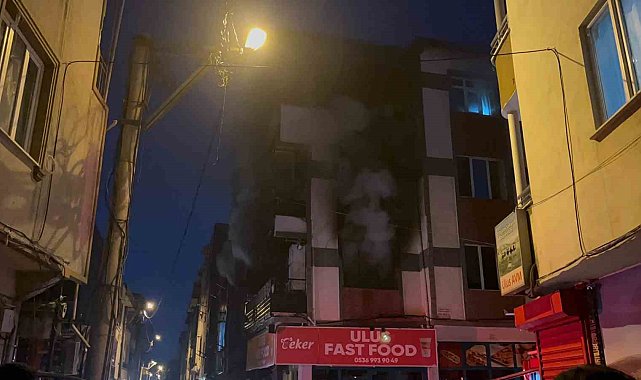 Bursa'da yangın: Anne, baba ve 3 çocuk dumandan etkilendi