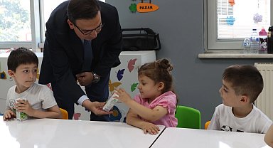 Bursa'da Nilüfer Belediyesi çocukların süt tüketimini destekliyor