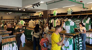 Bursaspor formalarına taraftardan yoğun ilgi