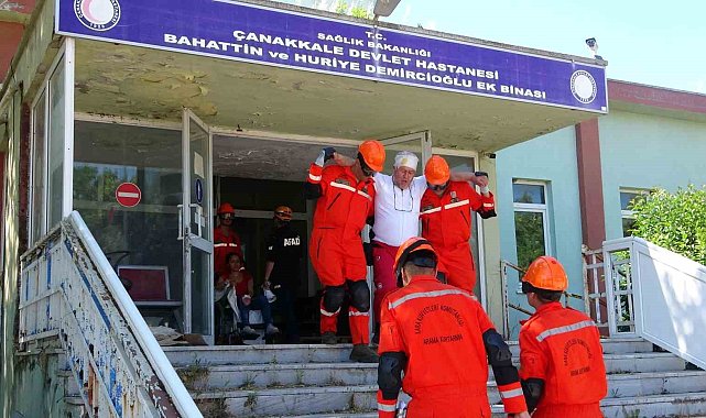 Çanakkale'de fırtına, dolu ve hortum tatbikatı gerçekleştirildi