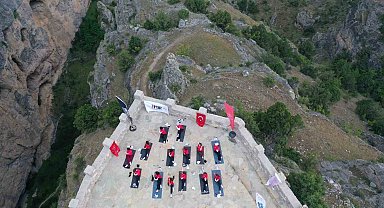 Cehennem Deresi Kanyonu'nda dünya yoga günü etkinliği