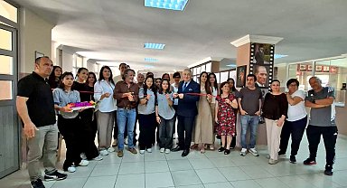 Çeşme Atatürk Anadolu Lisesi'nden "Renklerin Fısıltısı" resim sergisi