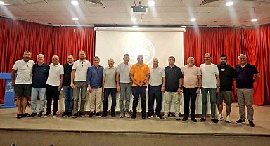 Çeşme Belediyespor'da Mehmet Sarısaç yeniden başkan seçildi