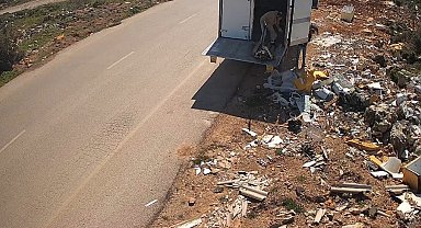 Çevreyi kirletenler fotokapan kamerasına böyle yakalandı