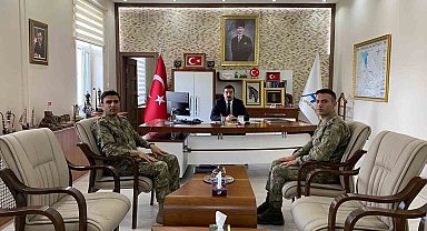 Çıldır 2. Hudut Tabur Komutanı Günfer'den Kaymakam Akköz'e ziyaret