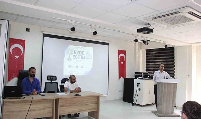 Cizre'de evde eğitim veren fedakar öğretmenler unutulmadı