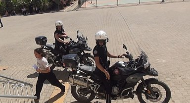 Cizre'de YKS'ye geç kalan adayların yardımına polis yetişti