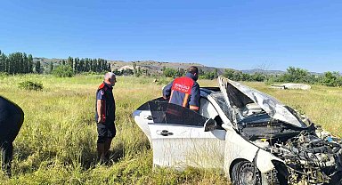 Çorum'da otomobil şarampole devrildi: 1 ölü