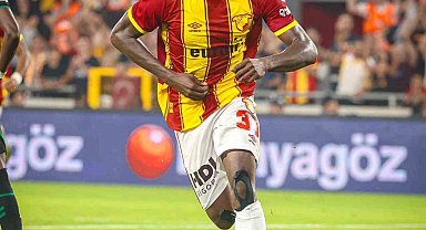 Coventry City, Anthony Dennis'e talip oldu