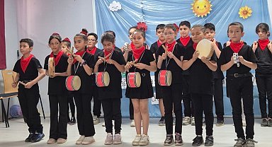 Cumhuriyet İlkokulu öğrencilerinden sanat dolu gösteri