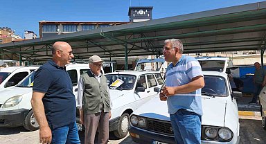 Demirci'nin Oto Pazarı bölgenin ticaret merkezi oldu