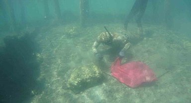 Deniz dibi temizliği Gümüşlük'te devam etti