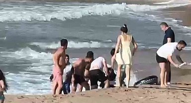 Denizde boğulma tehlikesi geçiren 2 kişi kurtarıldı