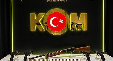Denizli'de silah kaçakçılığı operasyonunda 3 kişi tutuklandı