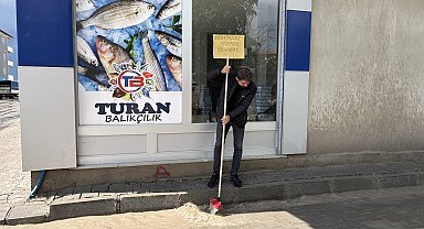 Diyadin'de sağanak yağış sonrası su birikintileri oluştu