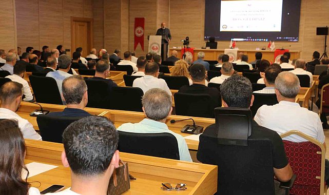 Diyarbakır'da 'Optisyenlik Meslek Birliği Eğitim Çalıştayı' düzenlendi