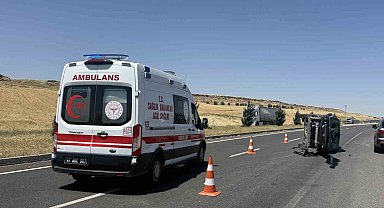 Diyarbakır'da otomobil ile hafif ticari araç çarpıştı: 7 yaralı