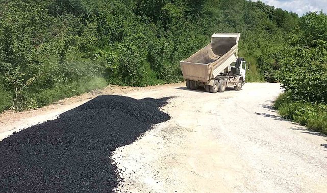 Düzce'de asfalt çalışları sürüyor