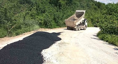 Düzce'de asfalt çalışları sürüyor