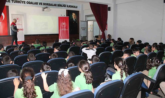 Düzce'de öğrencilere süt ve gıda güvenliği eğitimi