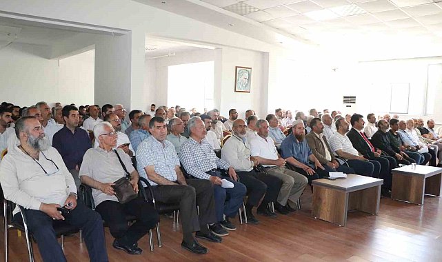 Elazığ'da Kur'an kursu öğreticileri ve din görevlilerine eğitim
