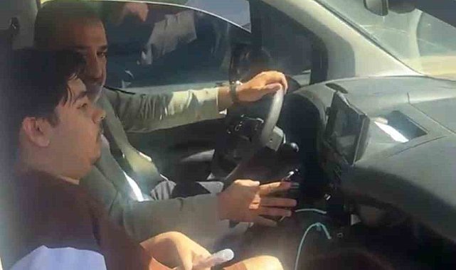 Elazığ'da sınava geç kalan öğrenciler belediye ulaşım ekipleri ile zamanında yetiştirildi