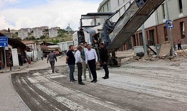 Emlak Konut Akçadağ'ın yeniden inşasında altyapı ve üstyapı çalışmalarını sürdürüyor