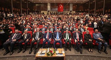 Erciyes Zirvesi-1 Kayseri'de yoğun katılımla gerçekleştirildi