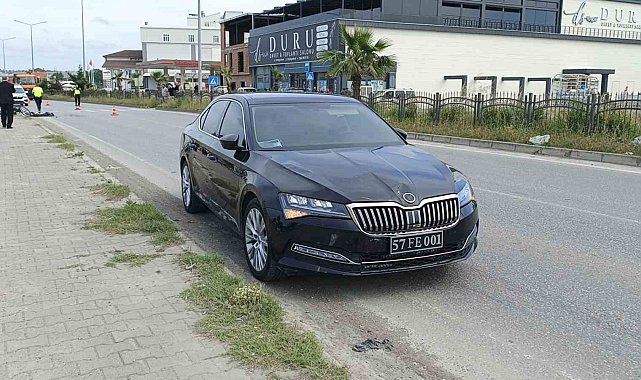 Erfelek Belediye Başkanı'nın makam aracının çarptığı bisikletli yaralandı