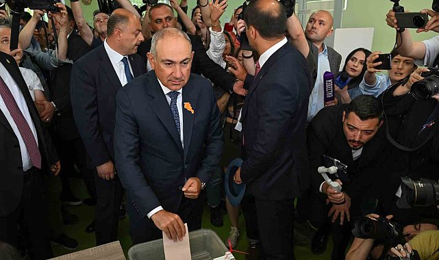 Ermenistan'da halk genel seçimler için sandık başında
