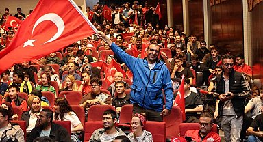 ERÜ'de milli maç heyecanı yaşandı