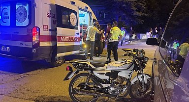 Erzincan'da otomobil ile motosiklet çarpıştı: 2 yaralı