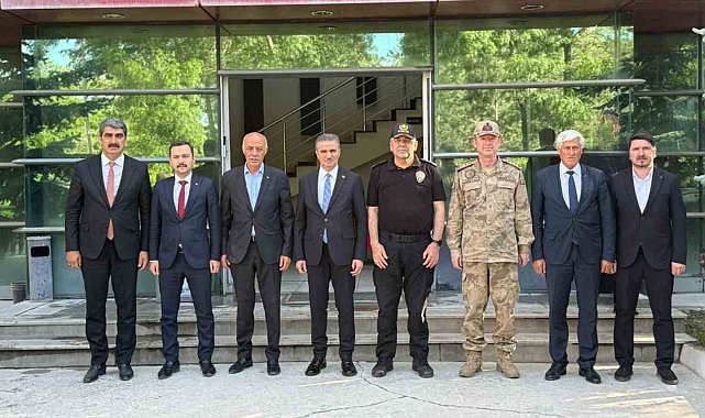 Erzurum protokolünden Aşkale Çimento'ya ziyaret
