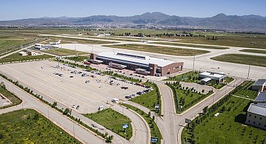Erzurum Valiliği'nden havalimanı açıklaması