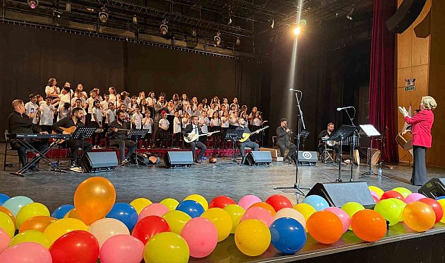 Erzurum'da türkü dolu gece