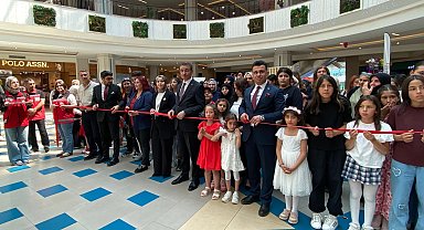 Erzurum'da koruyucu aile farkındalık sergisi yoğun ilgi gördü
