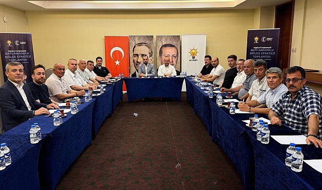 Eskişehir AK Parti Teşkilatı, Batı Anadolu Bölge Strateji Toplantısı'na katıldı