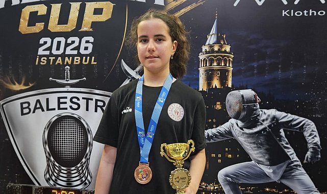 Eskişehirli eskrimciler uluslararası turnuvaya damga vurdu