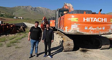 Gasp edildiğini iddia ettikleri 40 milyonluk iş makinelerini dağın başında buldular