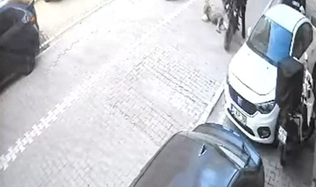 Gaza fazla basınca motosiklet ön kaldırarak ileri fırladı, yoldan geçen kadına çarptı