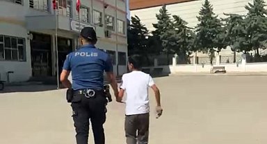 Gaziantep'te sınava geç kalan ve belgesini unutan öğrencilerin yardımına polis yetişti