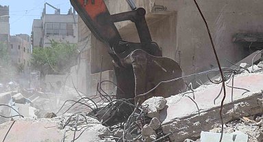Gazze'de enkaz altındaki cenazeleri çıkarma çalışmalarında ikinci aşamaya geçildi