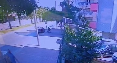 Genç kadını çocuğunun yanında hem dövdüler hem de videoya çektiler