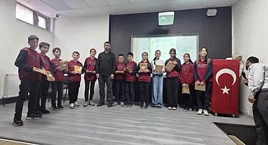 Genç yürekler Peygamberimizi anlamak için yarıştı