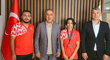Gençlik ve Spor İl Müdürü Yığmatepe başarılı sporcuyu ağırladı