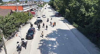 Gerçeğini aratmayan tatbikat: Şahısları yere yatırıp yakaladılar