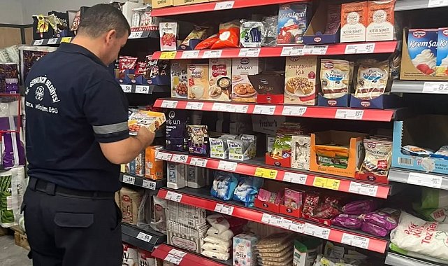 Germencik'te zabıta ekipleri marketlerde etiket ve son kullanma tarihi kontrolü yaptı