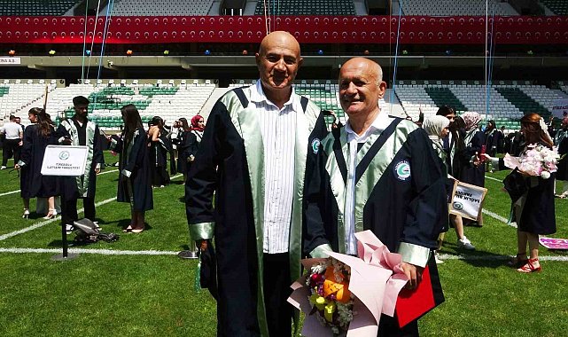 Giresun Üniversitesi'nin en dikkat çeken mezunları oldular: Biri 40 yıllık gazeteci, diğeri 5 çocuk babası fındık üreticisi