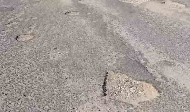 Haseran'da vatandaşlar bozulan yolun onarılmasını istedi